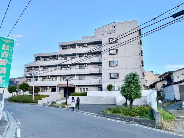 シーアイマンション小松島の外観