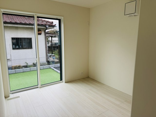 八王子市　楢原町　新築一戸建て　２４ー１期の洋室|～リビングに隣接している5.2帖の洋室です～