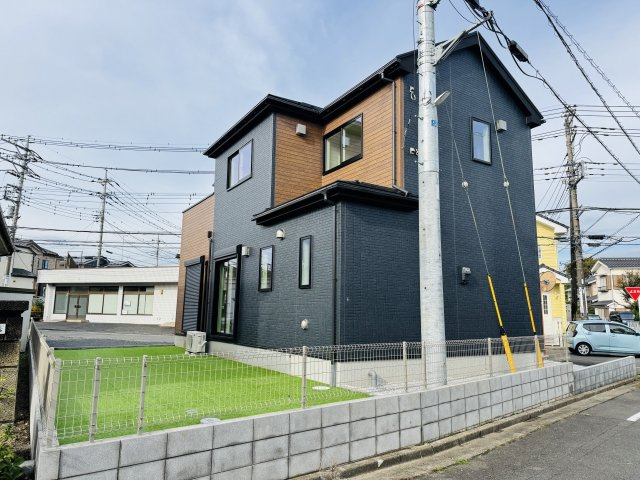 八王子市　楢原町　新築一戸建て　２４ー１期の外観|～庭付き、並列4台駐車可能な新築一戸建て　控除や減税で優遇の長期優良住宅～