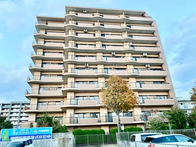 ライオンズマンション中倉の外観