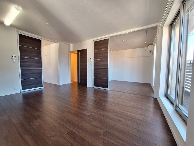 日進町１丁目メゾンの居間・リビング