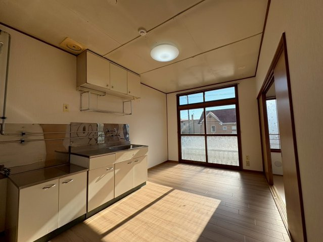 ひまわりマンションの居間・リビング