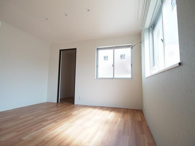 リブ・テイル　３０３号室の内装