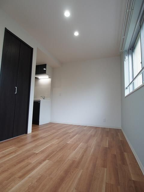 リブ・テイル　３０３号室の収納