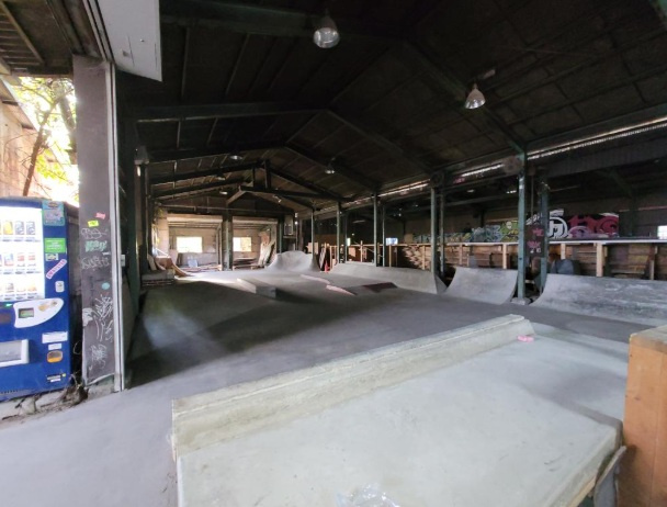 額田部北町 貸倉庫