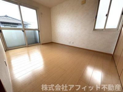 【その他】 | コンチェルト | 東側の洋室6帖