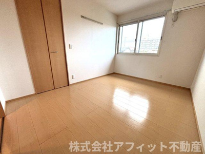 【寝室】 | コンチェルト | 北西側の洋室6帖