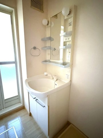 ジェニアル西谷の洗面所