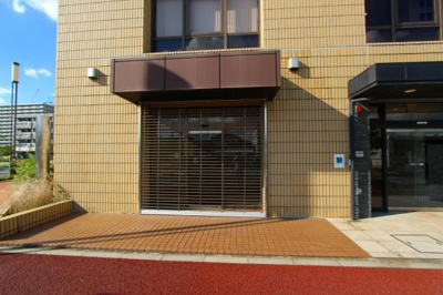 【玄関】 | 牛久駅前ビル | 101号室入口