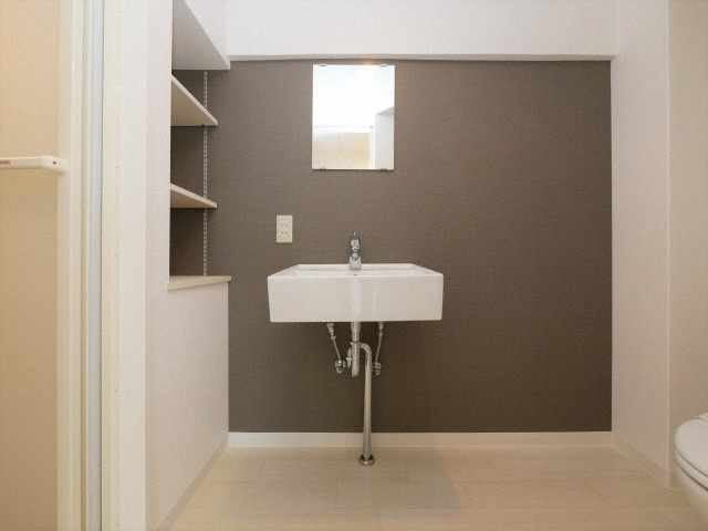 松栄大正ハイツの洗面所