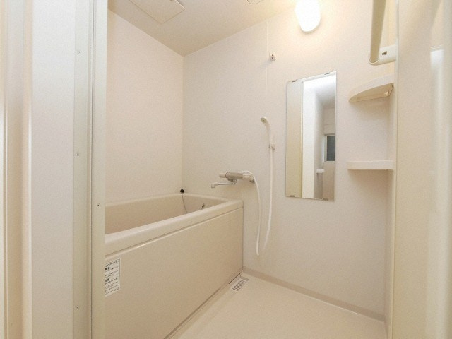 松栄大正ハイツの浴室