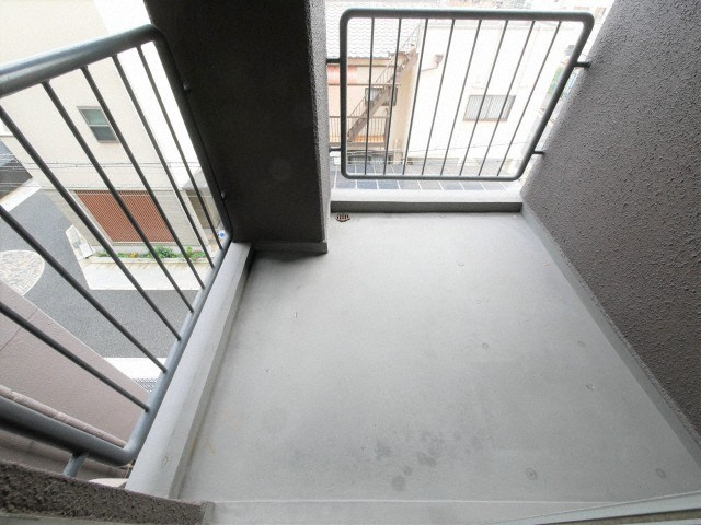 松栄大正ハイツのバルコニー