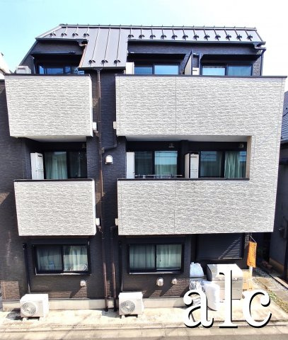 中野区本町６丁目の賃貸マンションの外観|シャープな飽きの来ないデザイン、アリエス新中野