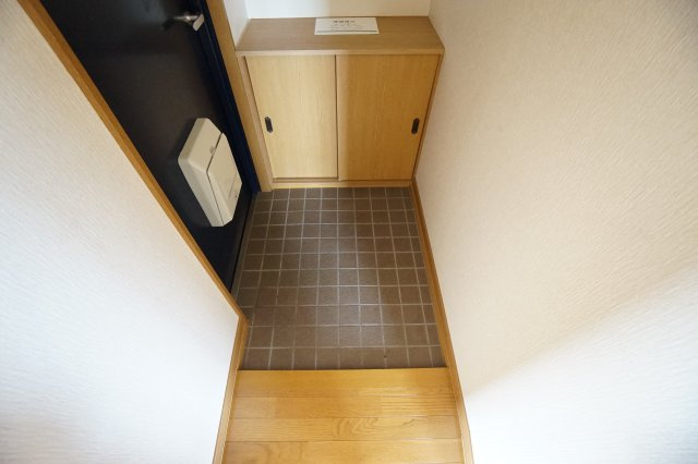 リバティ・ヴィラ　B棟の玄関