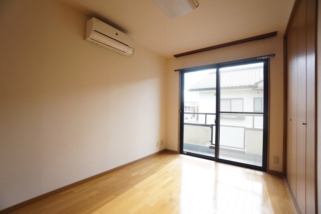 リバティ・ヴィラ　B棟の洋室