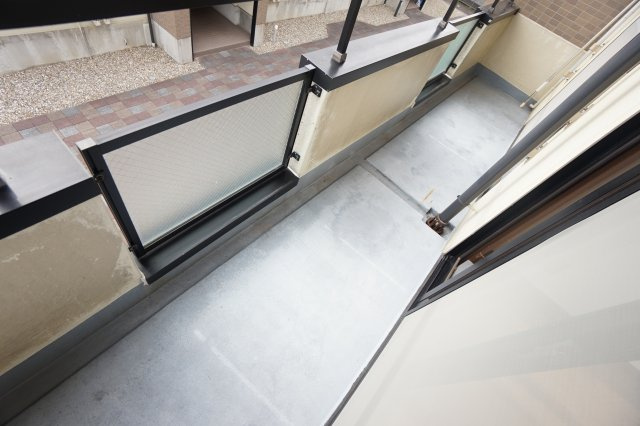 リバティ・ヴィラ　B棟のバルコニー