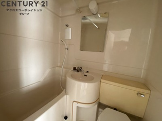 シンプルで機能的なユニットバスです！
