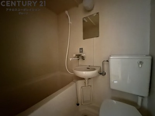 シンプルで機能的なユニットバスです！
