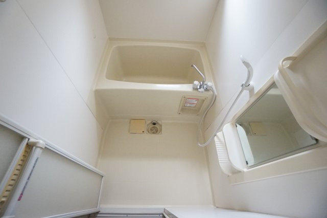 ウィスタリア西谷　A棟の浴室