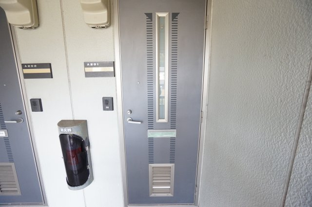 ウィスタリア西谷　A棟のエントランス