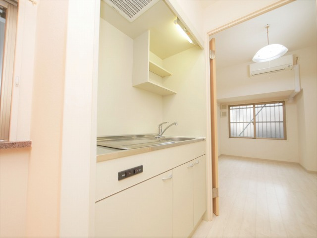 レジデンス・スエヒロ上本町のキッチン