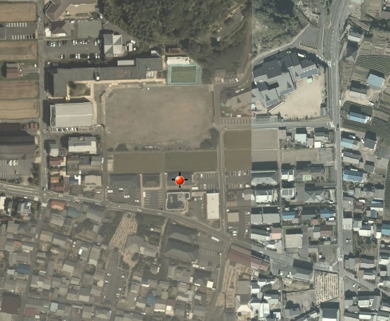 三重県亀山市関町　一棟アパートの駐車場