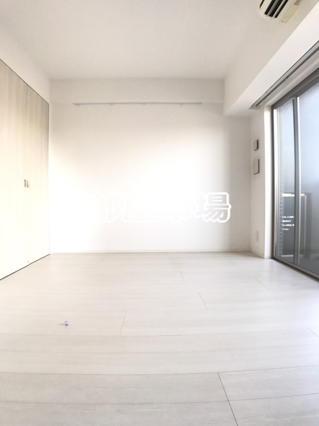 ROTIS COURTの居間・リビング