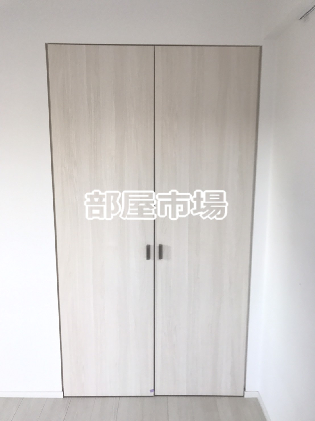 ROTIS COURTの収納