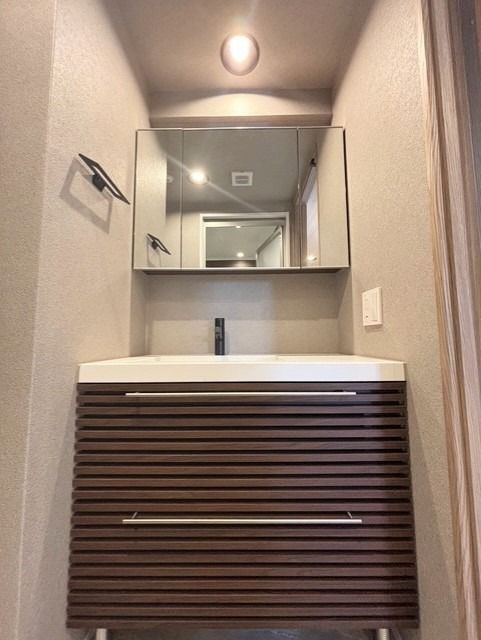 レジディア両国の独立洗面台