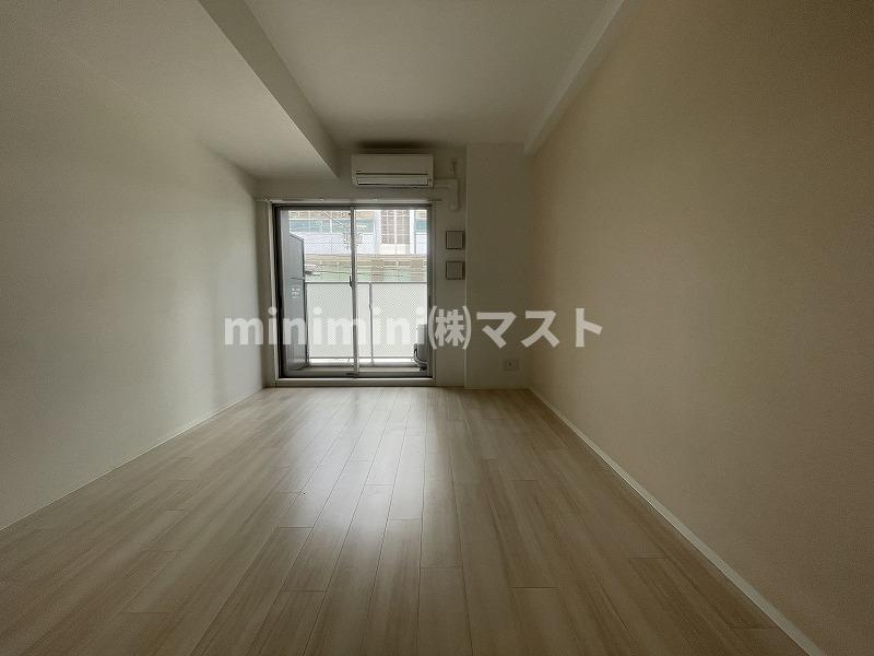 大阪市中央区博労町２丁目の賃貸マンションの玄関