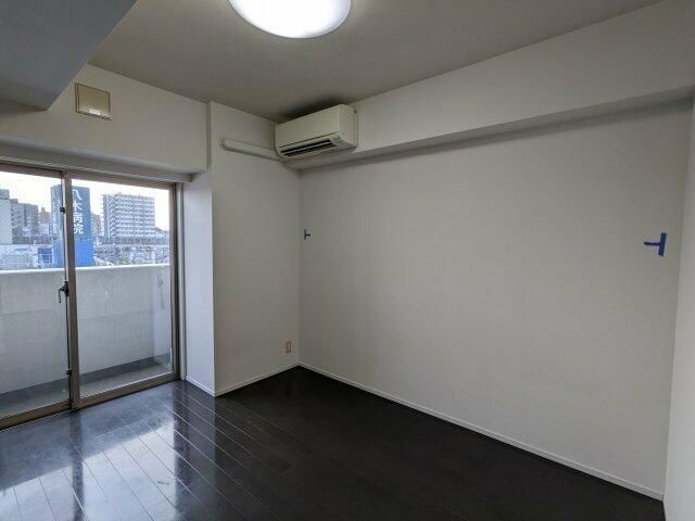 プレミアムキューブ東十条アリアの居間・リビング