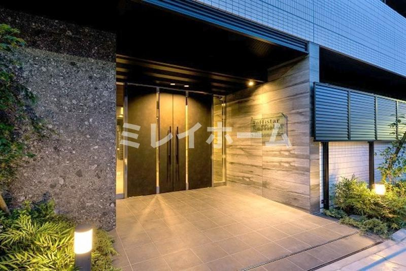 ラフィスタ下丸子のエントランス