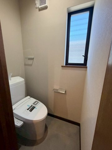 和泉市いぶき野1丁目戸建（駐車2台）のトイレ