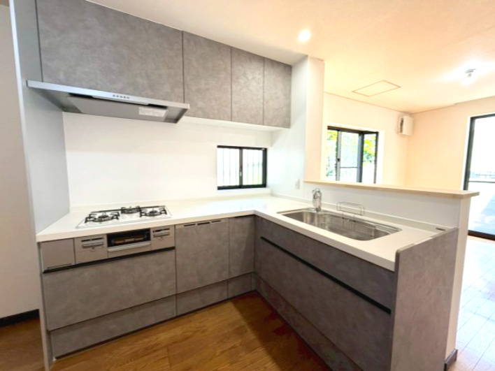 和泉市いぶき野1丁目戸建（駐車2台）