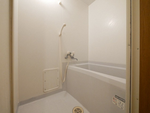 B-RISE新町の浴室