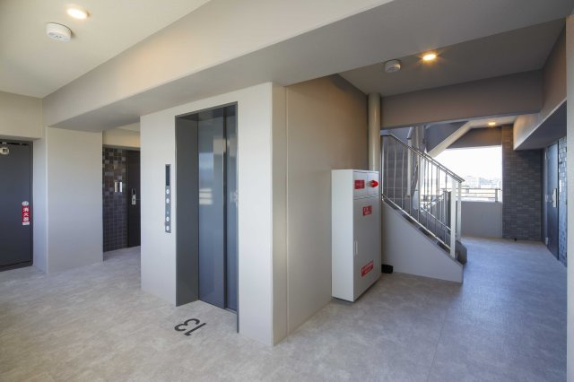 エンクレスト香椎駅前のロビー