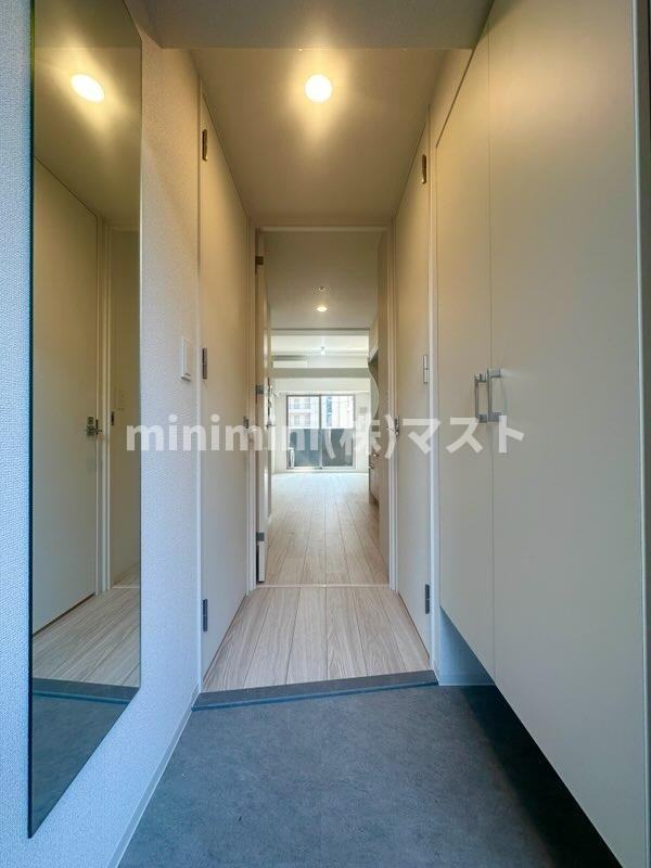 大阪市浪速区下寺３丁目の賃貸マンションの玄関