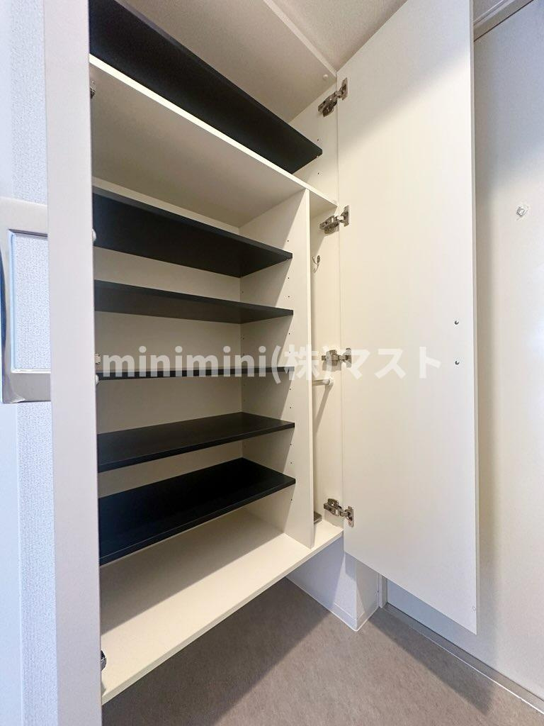 大阪市浪速区下寺３丁目の賃貸マンションの収納