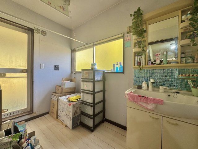 東茨城郡茨城町中古戸建の洗面所