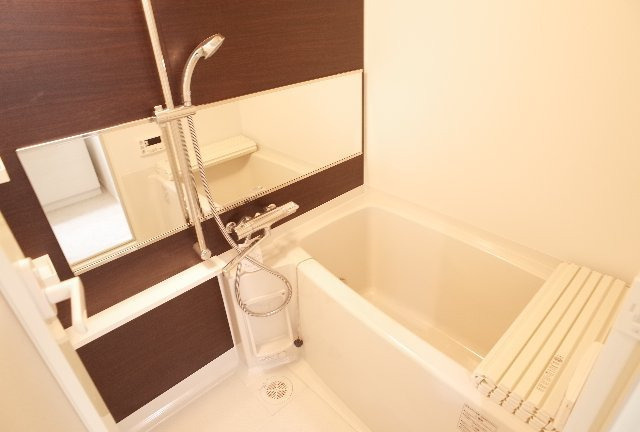 レガーロ千早の浴室