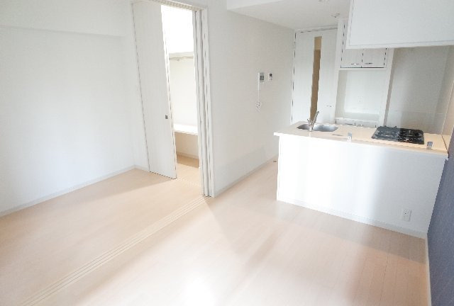 レガーロ千早の居間・リビング