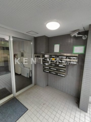 【エントランス】 | 第７２シンエイビル | 清潔なエントランスです