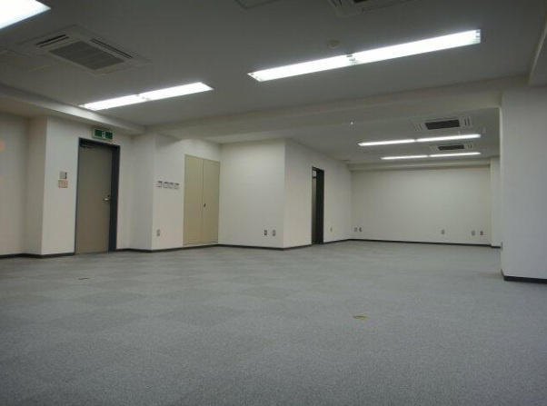 NS BLDG（NSビル）の内装