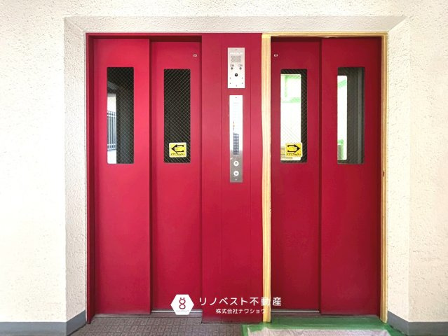 ファミール緑橋のその他共用部分|エレベーターは2基あるので混み合う心配がありませんね◎