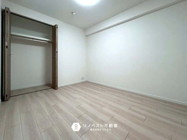 ファミール緑橋の洋室|全居室空調設置可能です！各々の個室としてお部屋造りをお楽しみください♪