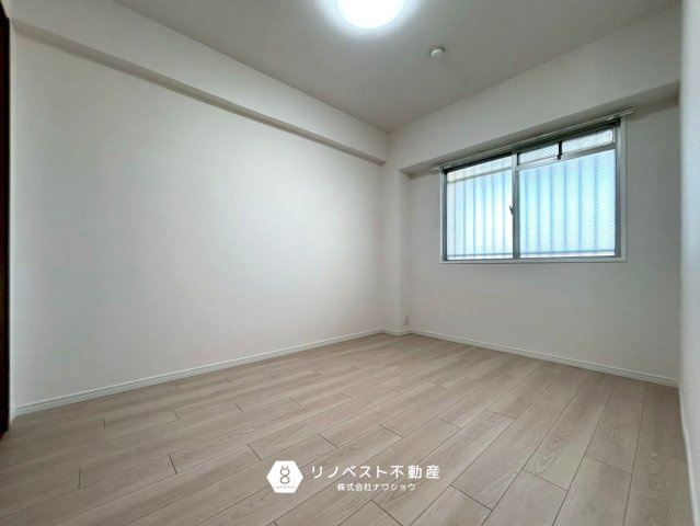 ファミール緑橋の洋室|シンプルな内装なのでどんなインテリアとも合いそうですね！