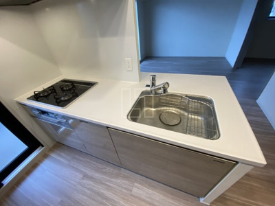 【キッチン】 | SK RESIDENCES SHINSAIBASHI  | SK RESIDENCE　カウンターキッチン