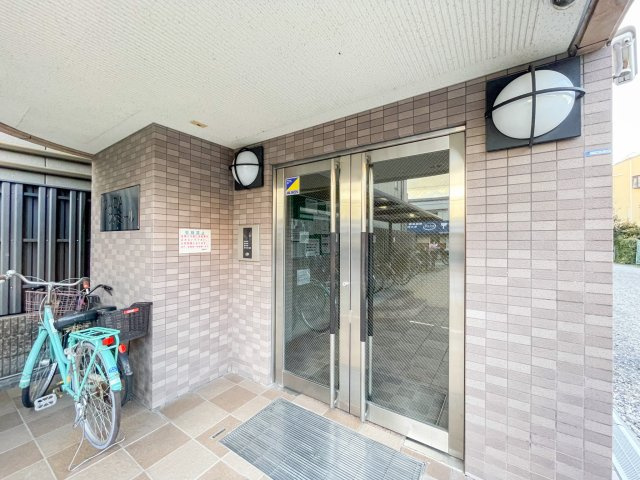 カーサファミールのエントランス