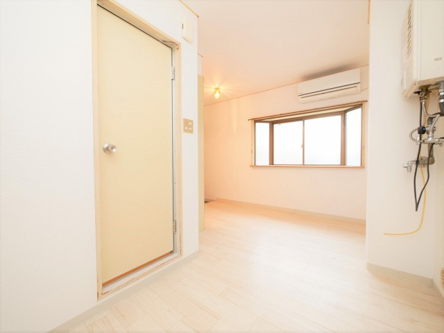 エホール東田辺の洋室