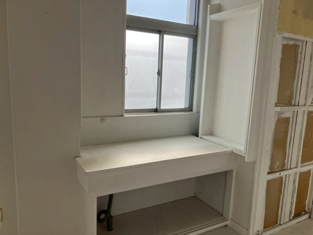 元宿貸事務所の内装